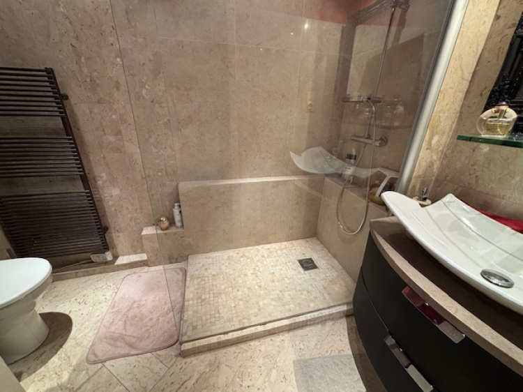 biens/1/3eed523cbd006d470de91bca90bbebbd/photo_4db53056fab197beb22bf4e2514f5e5f.jpg